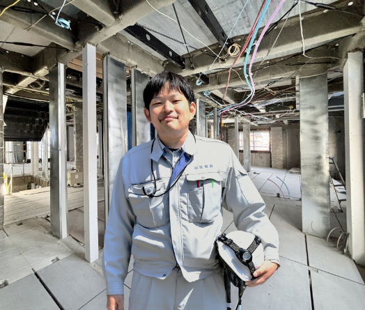 元・コンビニ店員、今では現場代理人!